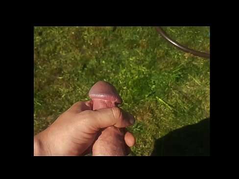 ❤️ Une chaudasse se fait baiser la chatte rose et jouit avec une giclée dans un jardin d'été... ❌  Sexe at porn fr.cassino-vulkan646.ru ️❤